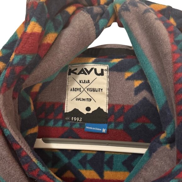 KAVU Multi Color, Overlook Fleece Poncho — Geometric Print, Size M - Picture 4 of 5